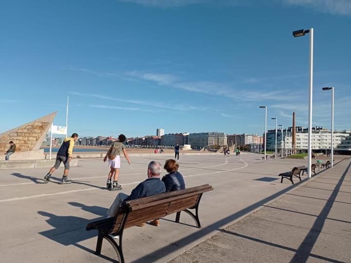 Poniente Beach Χιχόν Εξωτερικό φωτογραφία